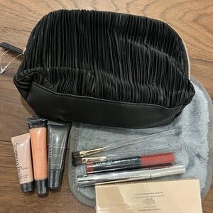 New Ulta Beauty Black Travel Makeup Bag Pouch And Makeup